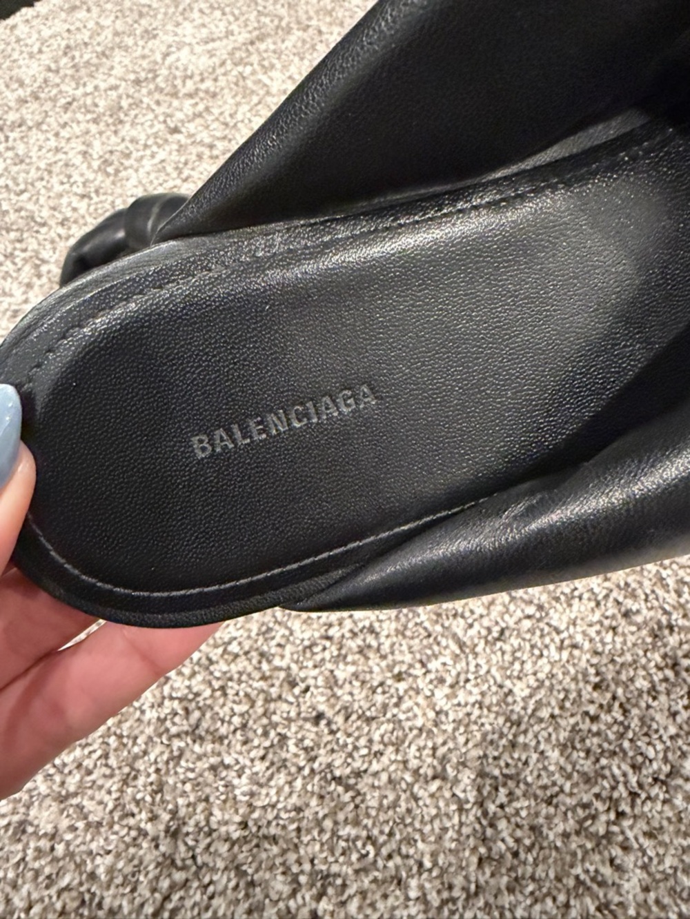 Balenciaga Puffy Slides Sandals Nappa Smooth Black EU 40.5 - Picture 3 of 6